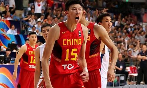 周琦美国训练-在美国打篮球的周琦