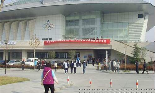 清华大学篮球校队-清华大学vs华侨大学篮球