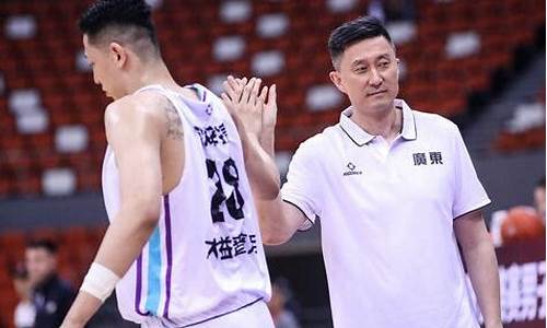 王靖斌足球-u22国家队王靖斌