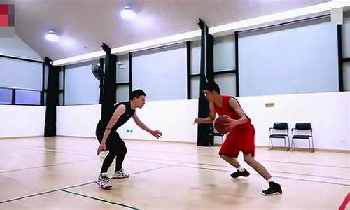 打篮球防守怎么身体对抗-打篮球防守怎么练