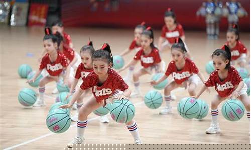 姚明对幼儿篮球的支持-姚明带动篮球的发展