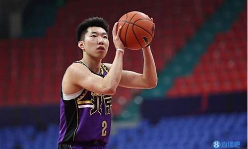 篮球公园解析nba控球后卫-篮球场上的控球后卫