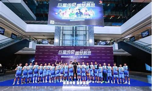 讲述我的篮球故事-篮球的故事作文600字初二作文