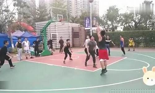 篮球野球场如何打-篮球野球场如何打气球