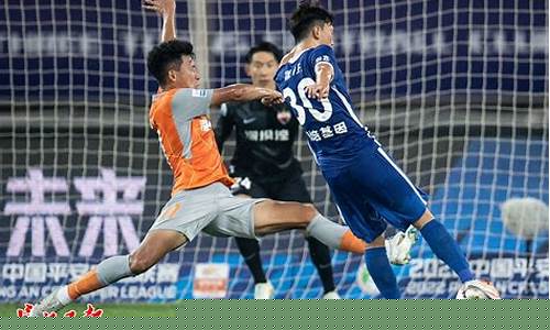 中超大连一方对阵武汉卓尔-2021中超武汉队sv大连人直播