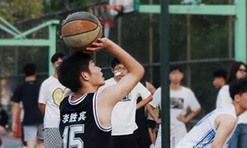 篮球比赛出场气势视频-篮球比赛出场气势