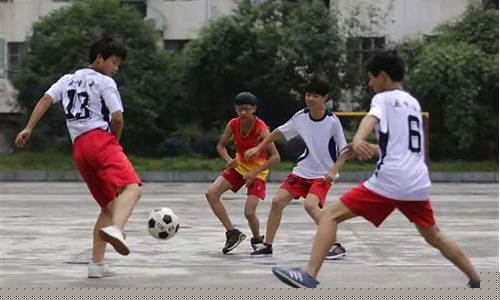 足球的人多还是打篮球-足球累还是打篮球累