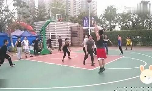 野球场篮球推荐-野球场打篮球最好的年龄