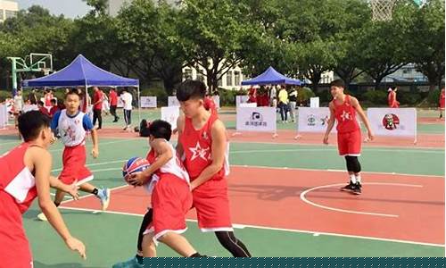 篮球什么叫攻击步-篮球攻击步动作要领