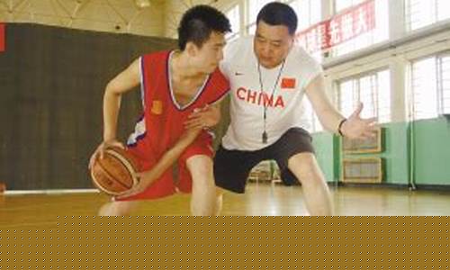 阜新篮球学校找人-阜新哪有教篮球的